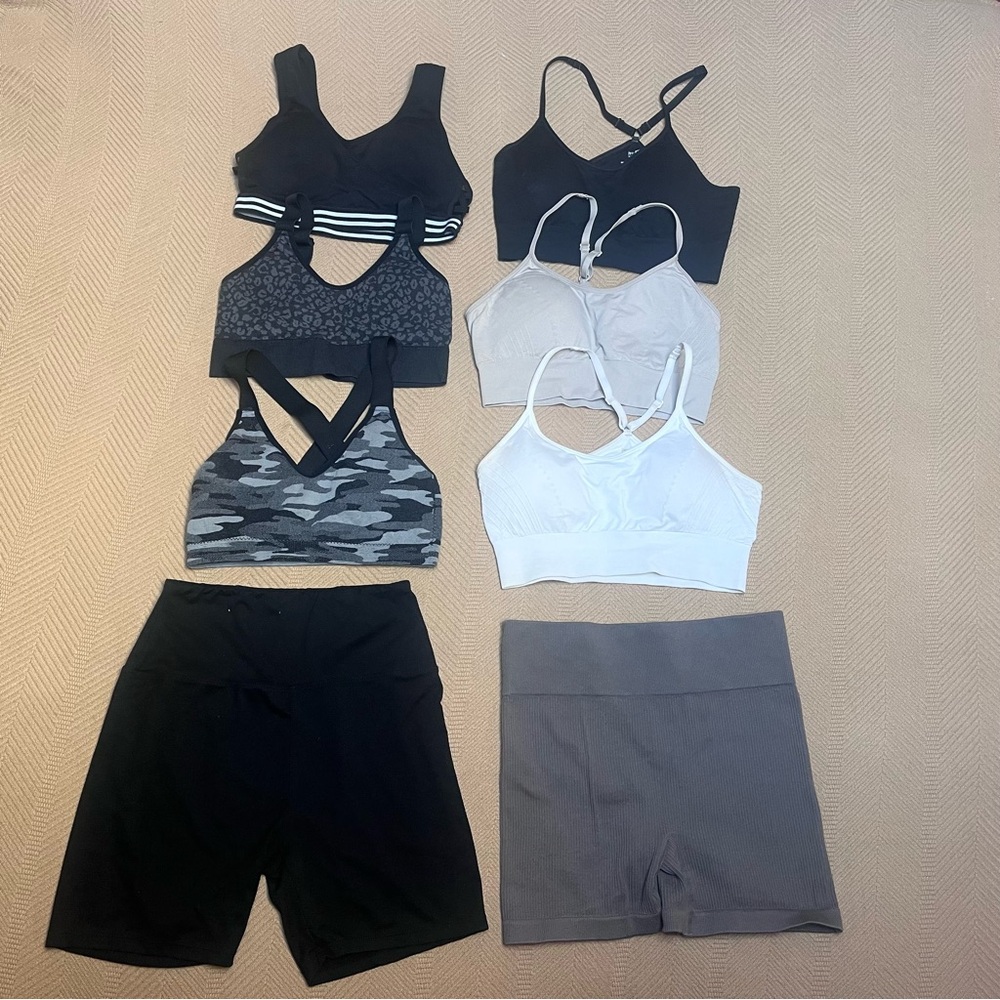 Bundle of 8 sports bras and shorts! - Picture 2 of 12